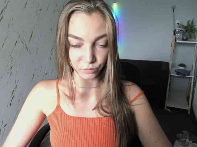 EmillyExtasy webcam