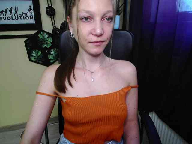 EmillyExtasy webcam