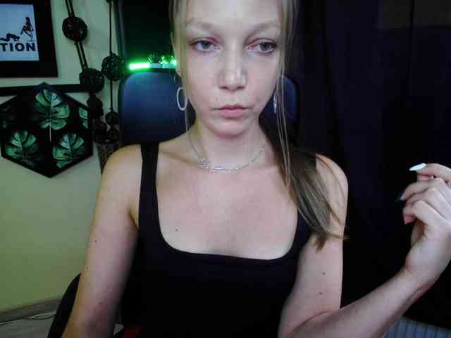 EmillyExtasy webcam