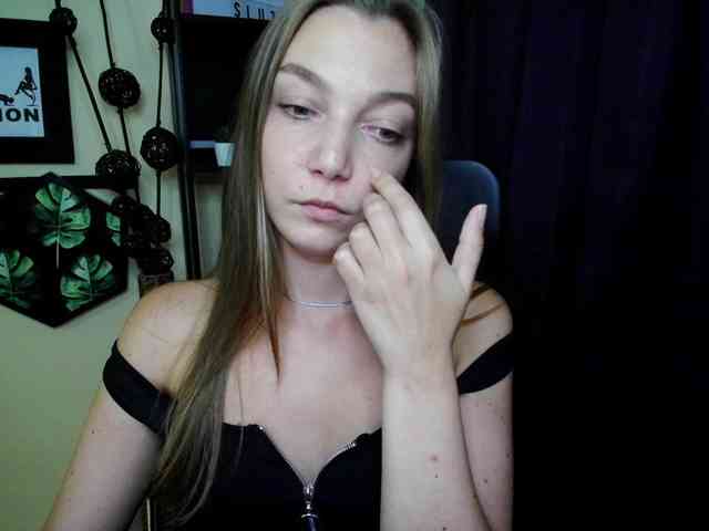 EmillyExtasy webcam