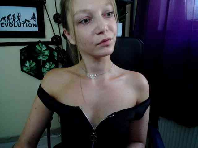 EmillyExtasy webcam