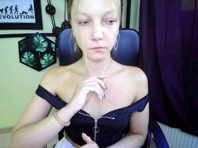EmillyExtasy webcam