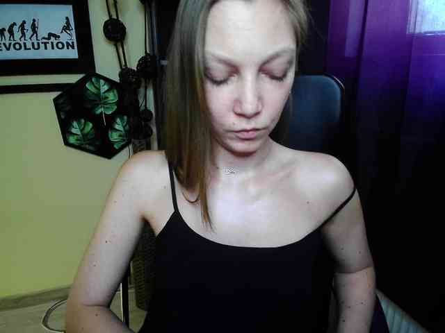 EmillyExtasy webcam