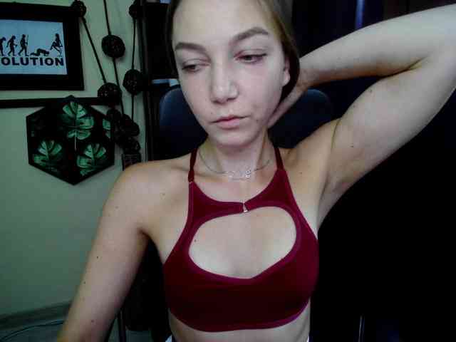 EmillyExtasy webcam