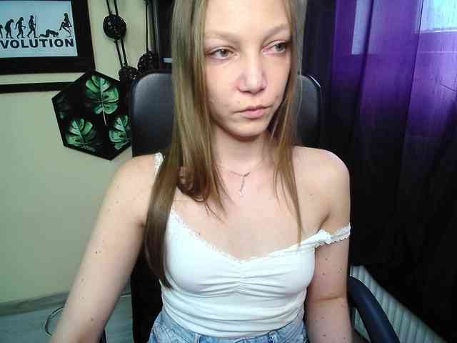 EmillyExtasy Live Webcam on BongaCams
