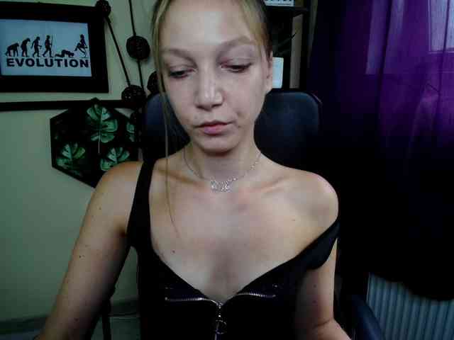 EmillyExtasy Live Webcam on BongaCams