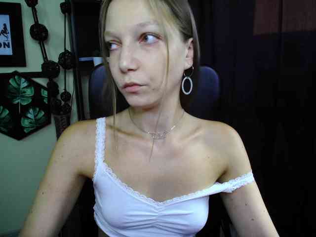 EmillyExtasy webcam
