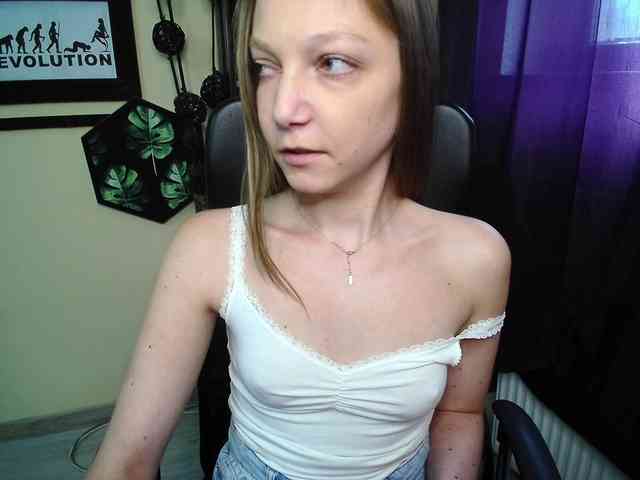 EmillyExtasy webcam