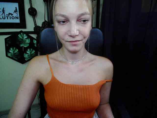 EmillyExtasy webcam
