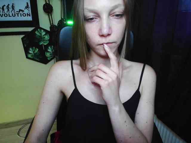 EmillyExtasy webcam