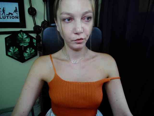 EmillyExtasy webcam