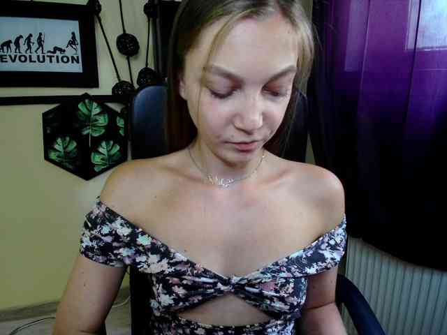 EmillyExtasy webcam