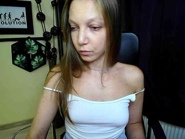 EmillyExtasy webcam