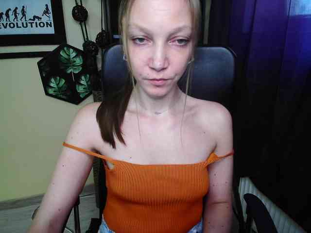 EmillyExtasy webcam