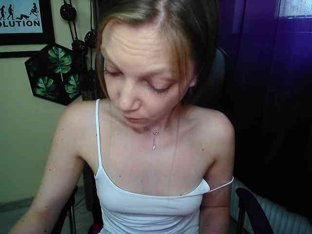 EmillyExtasy webcam