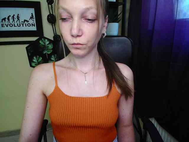 EmillyExtasy webcam