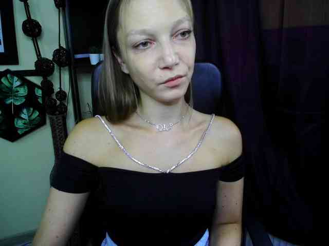 EmillyExtasy webcam
