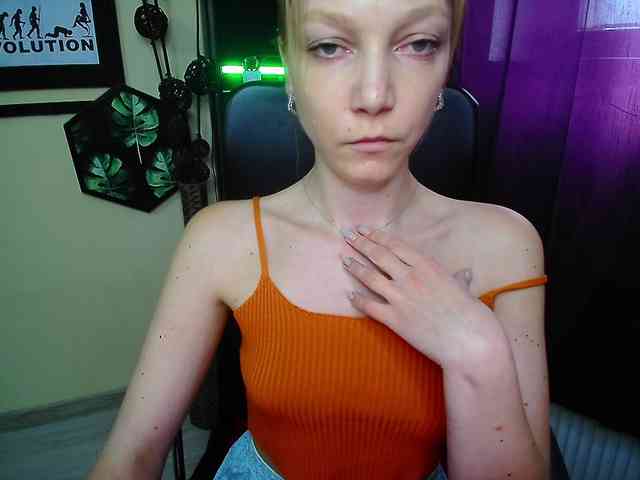 EmillyExtasy webcam