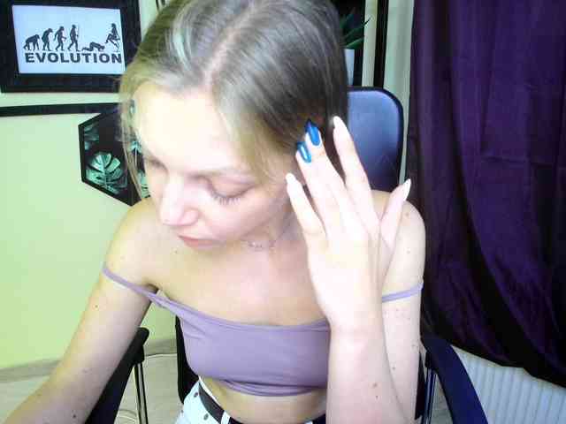 EmillyExtasy webcam