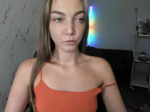 EmillyExtasy webcam
