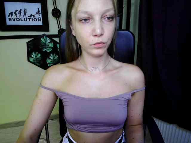 EmillyExtasy webcam