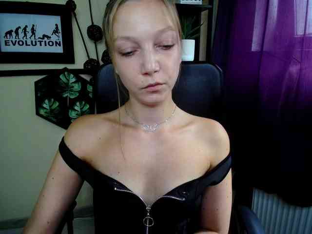 EmillyExtasy webcam