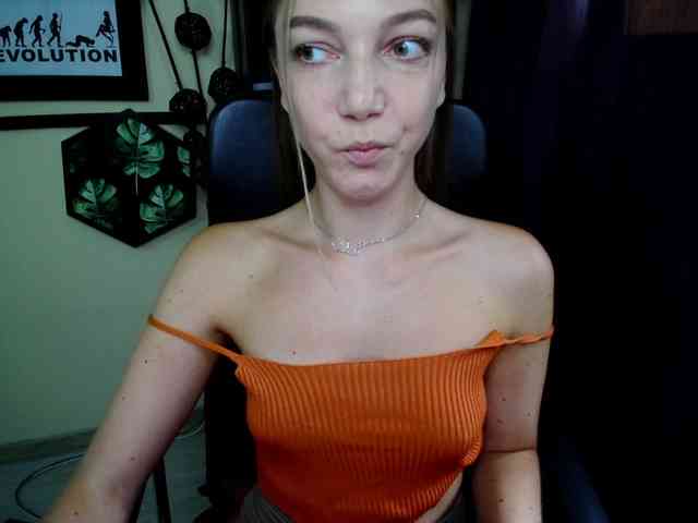 EmillyExtasy webcam