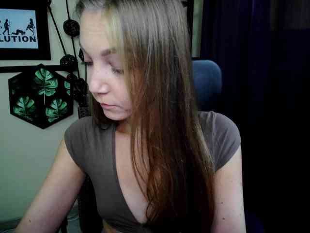 EmillyExtasy webcam