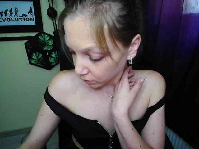 EmillyExtasy webcam