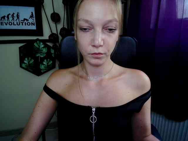 EmillyExtasy webcam