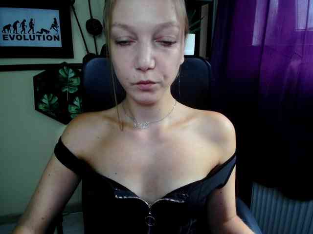 EmillyExtasy webcam