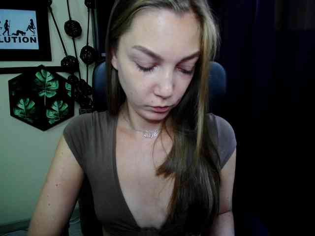 EmillyExtasy webcam