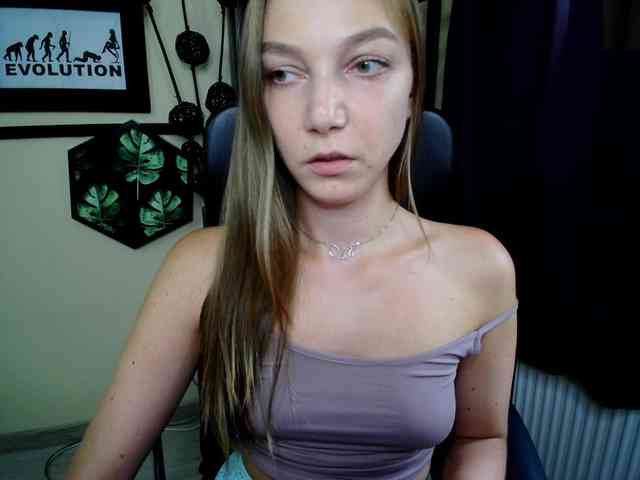 EmillyExtasy webcam