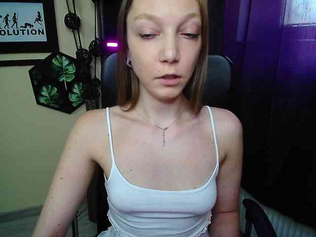EmillyExtasy webcam