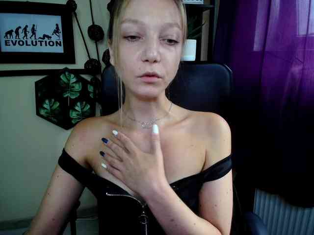 EmillyExtasy webcam