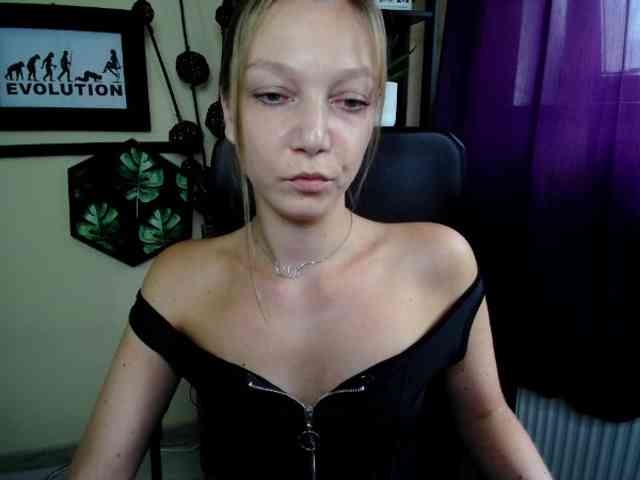 EmillyExtasy webcam
