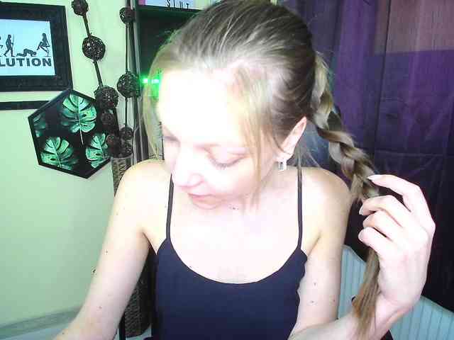 EmillyExtasy webcam