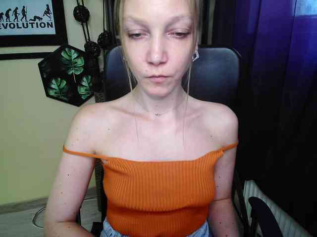 EmillyExtasy webcam
