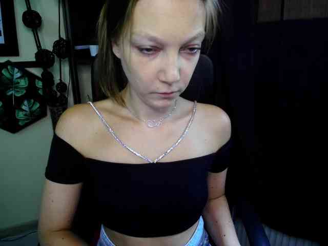 EmillyExtasy webcam
