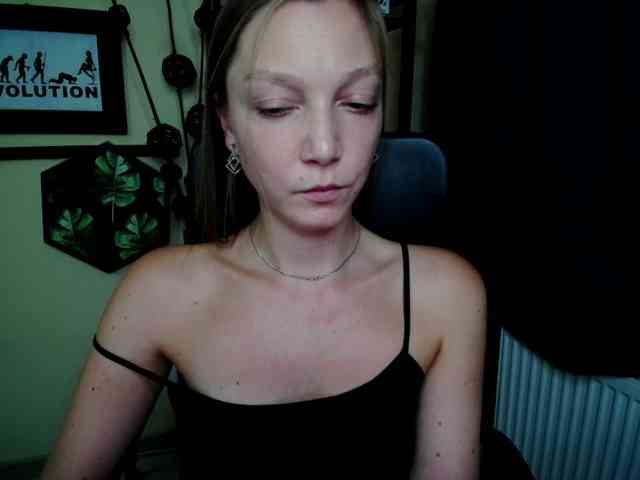 EmillyExtasy webcam