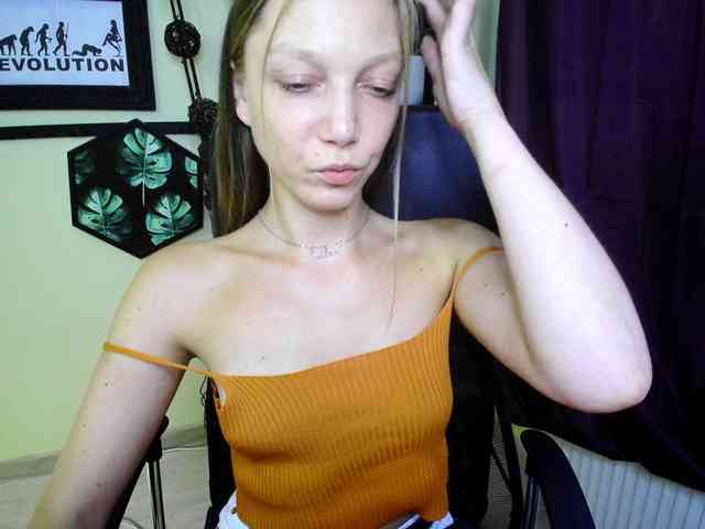EmillyExtasy webcam