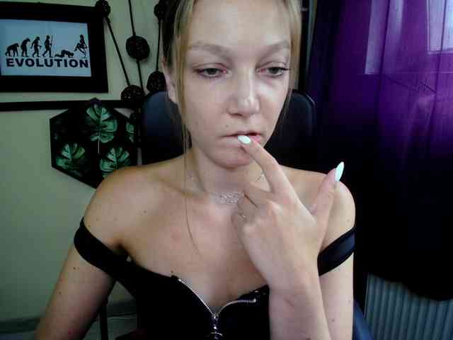 EmillyExtasy webcam