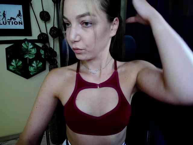 EmillyExtasy webcam