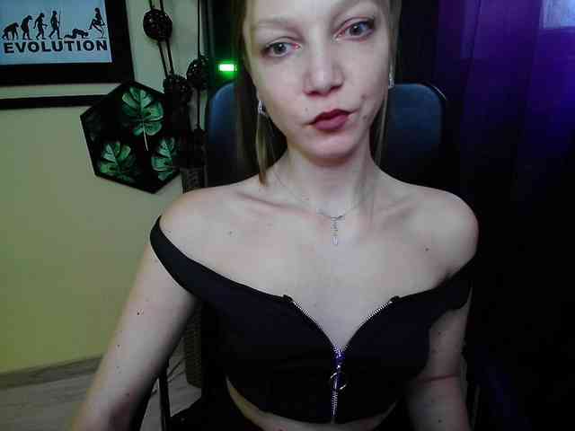 EmillyExtasy webcam