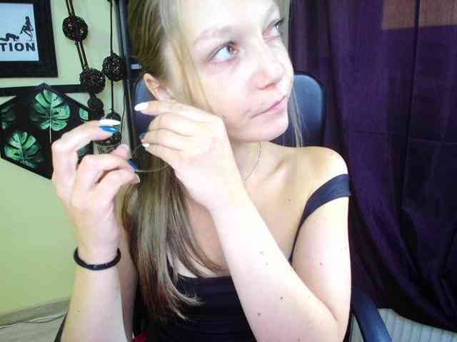 EmillyExtasy webcam