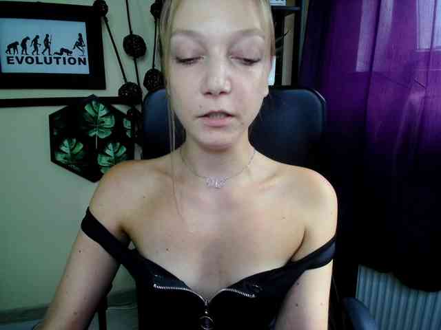 EmillyExtasy webcam