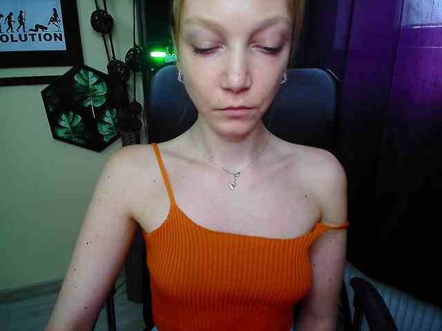 EmillyExtasy webcam