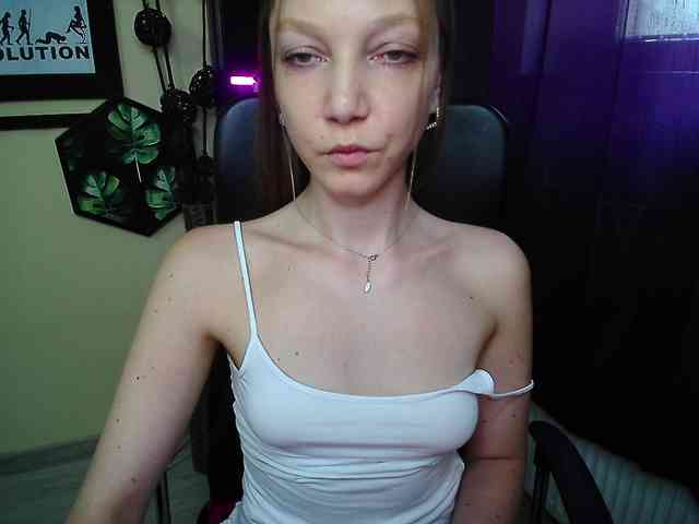 EmillyExtasy webcam