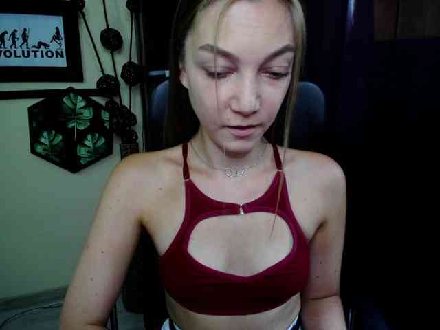 EmillyExtasy webcam