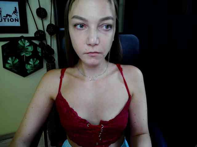 EmillyExtasy webcam